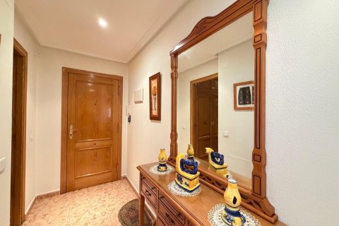 Apartment for sale in Torrevieja, Alicante, Spain 3 bedrooms, 79 sq.m. No. 183118 - photo 7