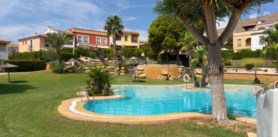 Bungalowi Finestrat, Alicante, Espanja 2 makuuhuonetta, 137.02 m2 No. 183116