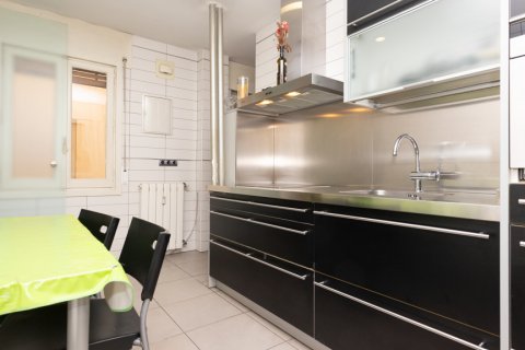 Apartment for sale Madrid, Spain 3 bedrooms, 189 sq.m. No. 107747 - photo 26