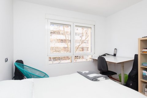 Apartment for sale Madrid, Spain 3 bedrooms, 189 sq.m. No. 107747 - photo 8