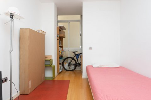 Apartment for sale Madrid, Spain 3 bedrooms, 189 sq.m. No. 107747 - photo 3