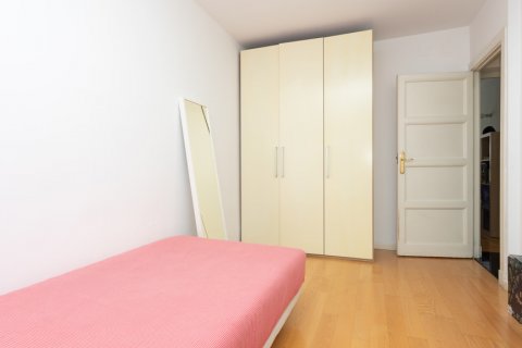 Apartment for sale Madrid, Spain 3 bedrooms, 189 sq.m. No. 107747 - photo 5