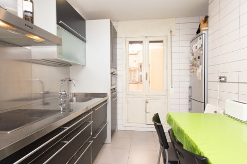 Apartment for sale Madrid, Spain 3 bedrooms, 189 sq.m. No. 107747 - photo 25