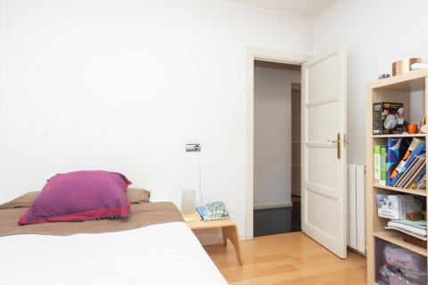 Apartment for sale Madrid, Spain 3 bedrooms, 189 sq.m. No. 107747 - photo 16