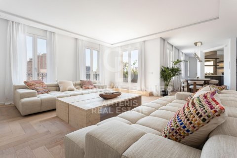 Продажа пентхауса в Барселона, Испания 3 спальни, 210м2 №157106 - фото 13