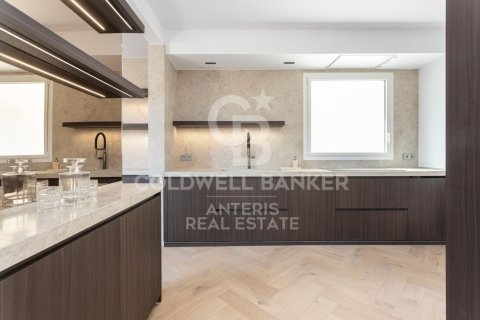 Продажа пентхауса в Барселона, Испания 3 спальни, 210м2 №157106 - фото 11