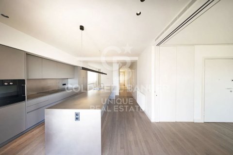 Kattohuoneisto myytävänä Madrid, Espanja, 4 makuuhuonetta, 366 m2 No. 157107 - kuva 14