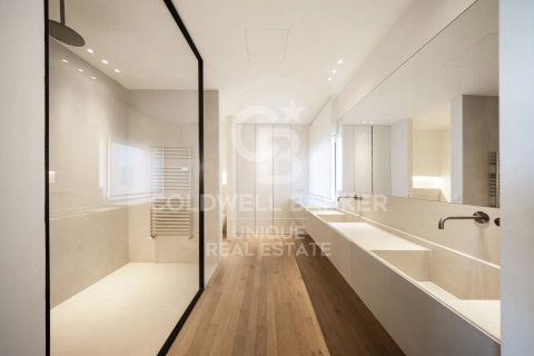 Kattohuoneisto myytävänä Madrid, Espanja, 4 makuuhuonetta, 366 m2 No. 157107 - kuva 26