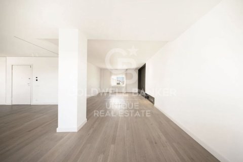 Kattohuoneisto myytävänä Madrid, Espanja, 4 makuuhuonetta, 366 m2 No. 157107 - kuva 8