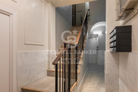 Продажа пентхауса в Барселона, Испания 3 спальни, 172м2 №157108 - фото 19
