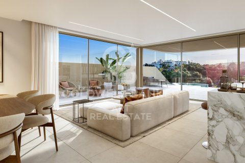House à vendre à Estepona, Malaga, Espagne, 3 chambres, 241 m2 No. 157111 - photo 3