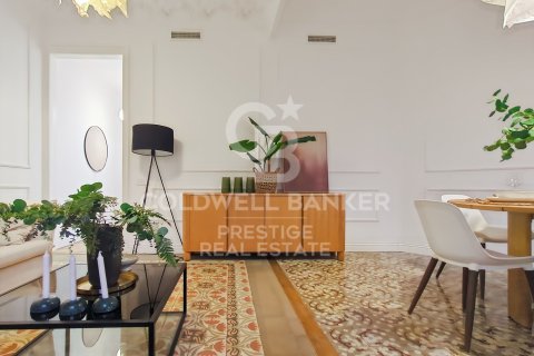 Apartment à vendre à Barcelona, Espagne, 3 chambres, 92 m2 No. 157105 - photo 4