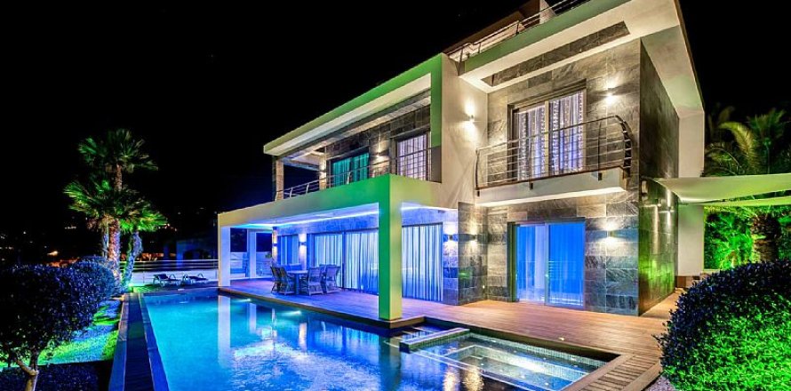 Villa Calpe, Alicante, Spānijā 4 istabas, 440 m2 Nr. 136554