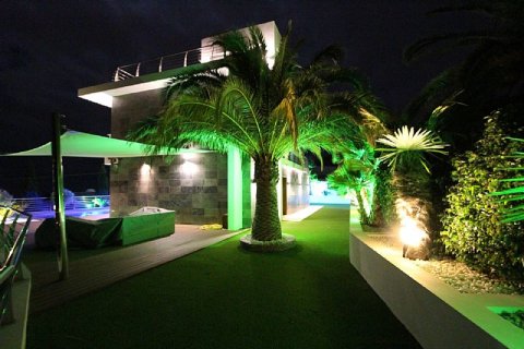 Villa pārdošanā Calpe, Alicante, Spānijā 4 istabas, 440 m2 Nr. 136554 - attēls 8