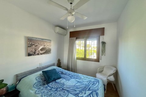Bungalo pārdošanā L'Alfàs del Pi, Alicante, Spānijā 3 istabas, 113 m2 Nr. 182076 - attēls 5