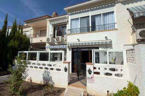 Bungalow w L'Alfàs del Pi, Alicante, Hiszpania 3 sypialnie, 113 mkw. nr 182076 – zdjęcie 12