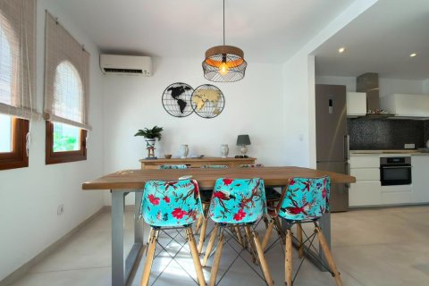Bungalow w L'Alfàs del Pi, Alicante, Hiszpania 3 sypialnie, 113 mkw. nr 182076 – zdjęcie 7