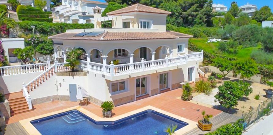 Villa Moraira, Alicante, Espagne 4 chambres, 287 m2 No. 80347