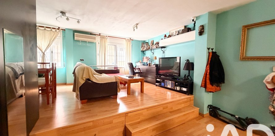 Apartment in Vallirana, Barcelona, Spain 52 sq.m. No. 184816