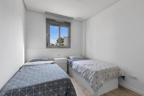 Apartament w Los Dolses, Alicante, Hiszpania 3 sypialnie, nr 147650 – zdjęcie 18