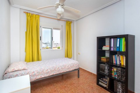 Bungalow for sale in Alicante, Spain 2 bedrooms, 113 sq.m. No. 147648 - photo 6