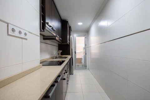 Apartment à vendre à Torrevieja, Alicante, Espagne, 3 chambres, 92 m2 No. 147649 - photo 12