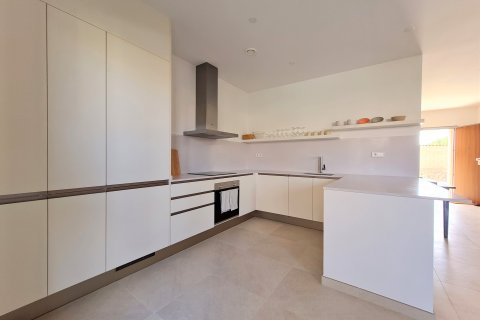 Apartment for rent Ses Salines, Mallorca, Spain 2 bedrooms, 109 sq.m. No. 139724 - photo 5