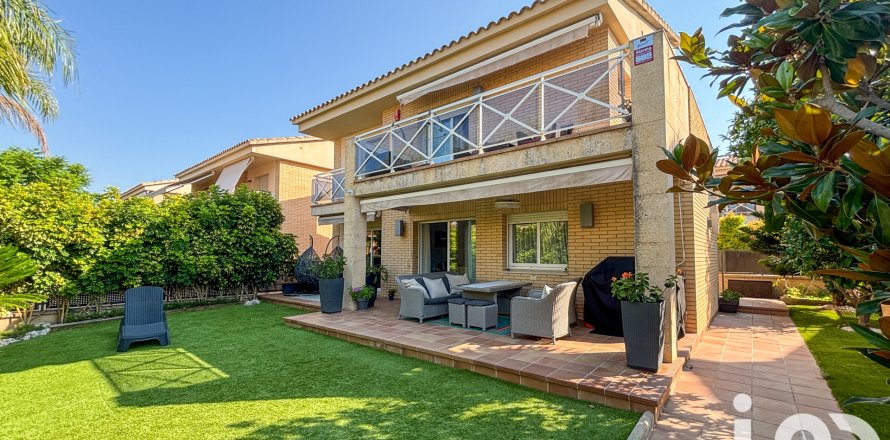 House in Cambrils, Tarragona, Spanien 5 Schlafzimmer, 289 m2 Nr. 153218