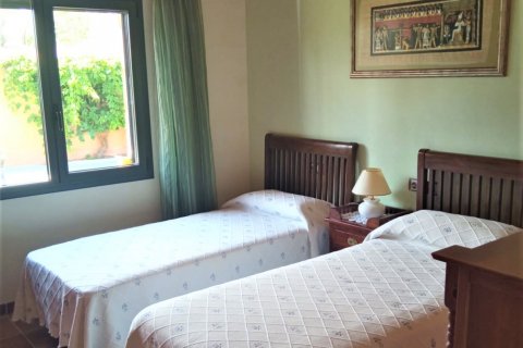 Dom w Mora d'Ebre, Tarragona, Hiszpania 5 sypialni, 375 mkw. nr 153219 – zdjęcie 18