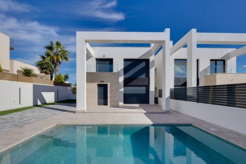 Willa w Torrevieja, Alicante, Hiszpania 4 sypialnie, 238 mkw. nr 136240 – zdjęcie 3