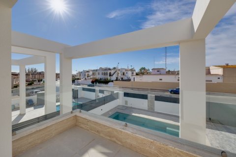 Willa w Torrevieja, Alicante, Hiszpania 4 sypialnie, 238 mkw. nr 136240 – zdjęcie 14