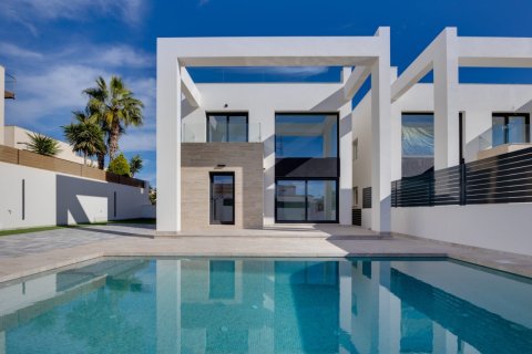 Willa w Torrevieja, Alicante, Hiszpania 4 sypialnie, 238 mkw. nr 136240 – zdjęcie 5