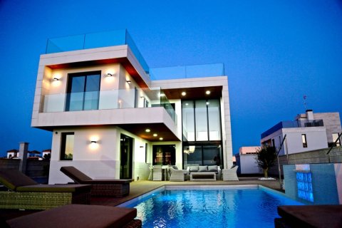 Villa zum Verkauf Dehesa De Campoamor, Alicante, Spanien 3 Schlafzimmer, 190 m2 Nr. 136239 - Foto 10