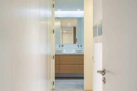 Appartamento in vendita Madrid, Spagna 4 camere da letto, 236 mq. N° 117152 - foto 17