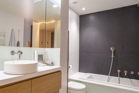 Appartamento in vendita Madrid, Spagna 4 camere da letto, 236 mq. N° 117152 - foto 19