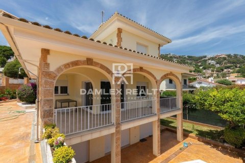 Dom w Lloret de Mar, Girona, Hiszpania 4 sypialnie, 320 mkw. nr 176991 – zdjęcie 3