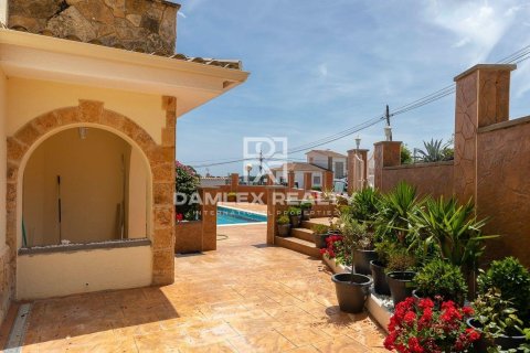 Dom w Lloret de Mar, Girona, Hiszpania 4 sypialnie, 320 mkw. nr 176991 – zdjęcie 20