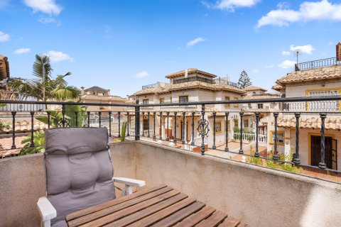 Townhouse for sale in Alicante, Spain 2 bedrooms, 75 sq.m. No. 196808 - photo 17