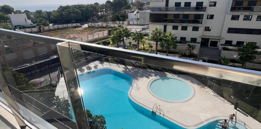 Apartment in Dehesa De Campoamor, Alicante, Spain 2 bedrooms,  No. 196807