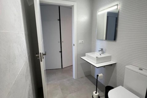 Apartment for sale in Dehesa De Campoamor, Alicante, Spain 2 bedrooms,  No. 196807 - photo 17