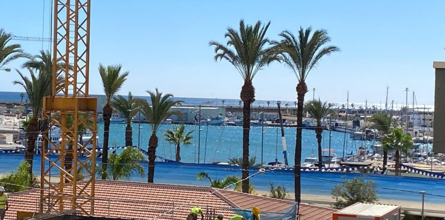 Wohnung in Torrevieja, Alicante, Spanien 1 Schlafzimmer, 142 m2 Nr. 165522