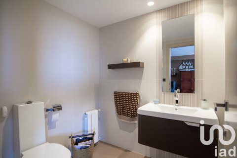 Hus till salu i Alzira, Valencia, Spanien 4 sovrum, 290 kvm. Nr. 153334 - foto 21