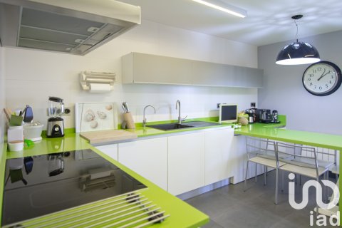 Hus till salu i Alzira, Valencia, Spanien 4 sovrum, 290 kvm. Nr. 153334 - foto 10