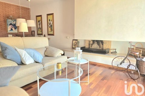 Hus till salu i Sabadell, Barcelona, Spanien 4 sovrum, 533 kvm. Nr. 153336 - foto 2