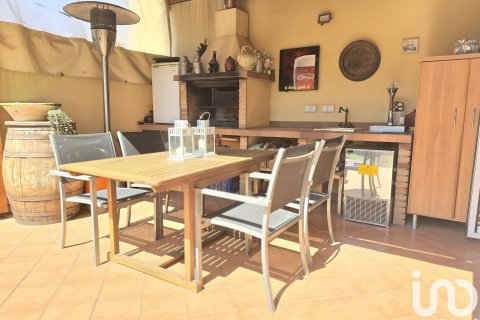 Hus till salu i Sabadell, Barcelona, Spanien 4 sovrum, 533 kvm. Nr. 153336 - foto 27