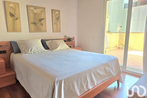 Hus till salu i Sabadell, Barcelona, Spanien 4 sovrum, 533 kvm. Nr. 153336 - foto 16