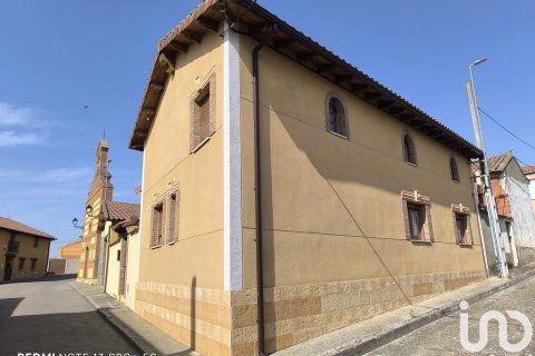 Māja pārdošanā Santas Martas, Leon, Spānijā 3 istabas, 214 m2 Nr. 153335 - attēls 8