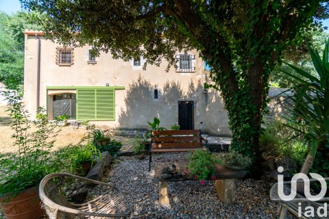 Casa a Navata, Girona, Spagna 3 camere da letto, 177 mq. N° 153330