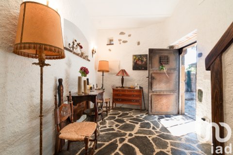 Dom w Navata, Girona, Hiszpania 3 sypialnie, 177 mkw. nr 153330 – zdjęcie 5