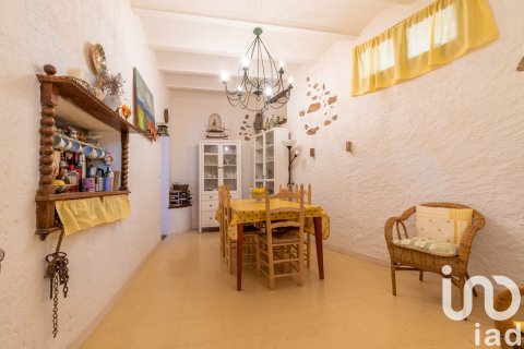 Dom w Navata, Girona, Hiszpania 3 sypialnie, 177 mkw. nr 153330 – zdjęcie 15